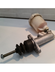 Huvudcylinder med behållare 0,625